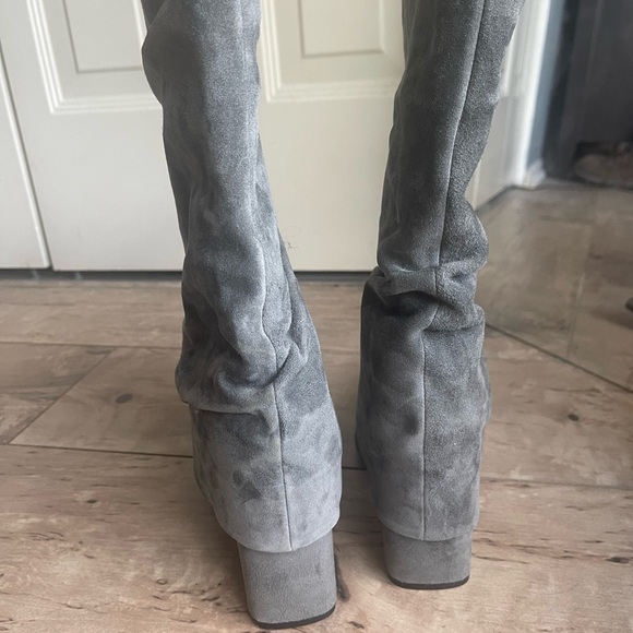 Suede Boots with Sleeve Grey Suede - Picture 10 of 10